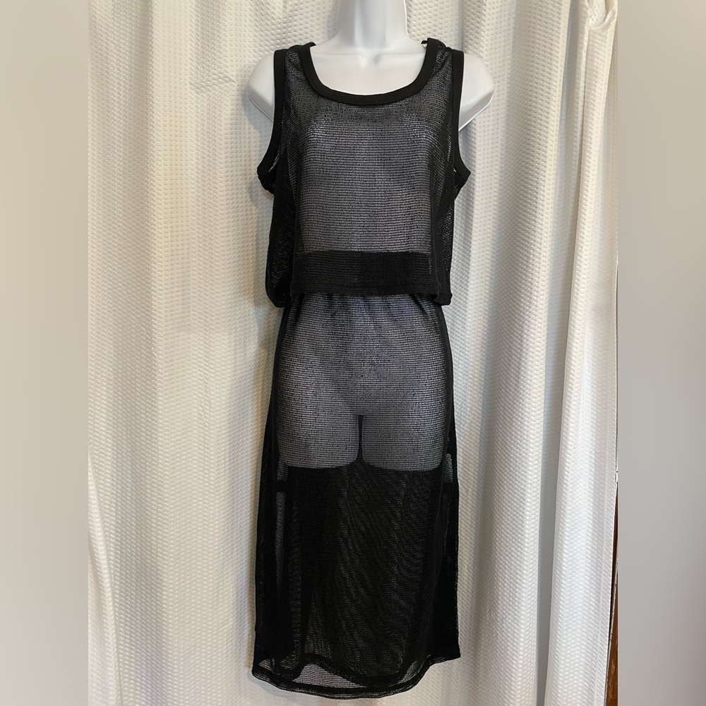Black crochet crop top & skirt beach swim cover-up size medium NWT